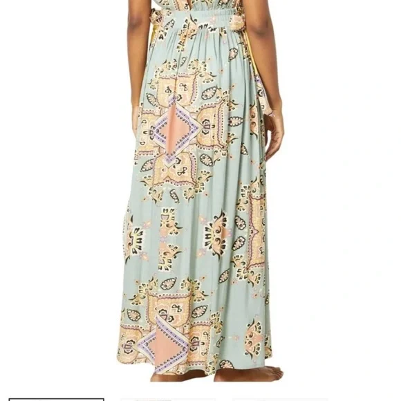 America and Beyond green medallion print Maxi Dress - Picture 10 of 10